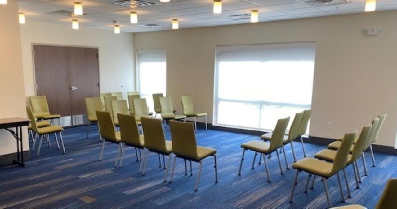 Holiday Inn Express & Suites Warrensburg North By Ihg Exteriör bild