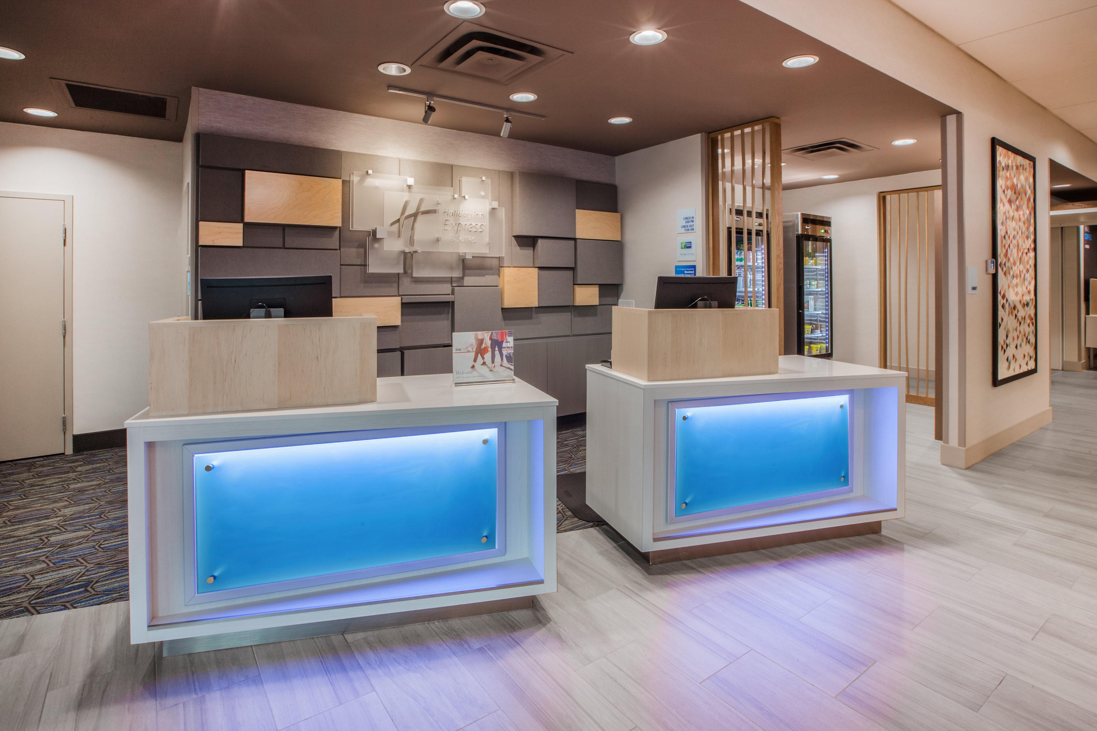 Holiday Inn Express & Suites Warrensburg North By Ihg Exteriör bild